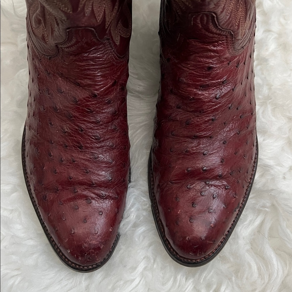 Women’s Lucchese Ostrich Cowboy Boots in Rich Burgundy Sz 7.5 - Picture 2 of 13
